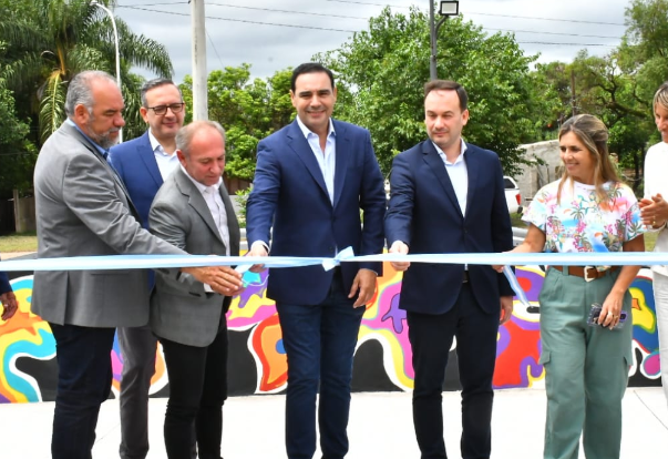 El Gobernador inauguró la Estación de los Niños de Goya y anunció asfalto y obras de desagües en la zona