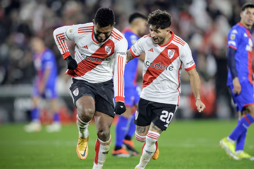 River venció a Tigre con tres de Borja y se sumó a la pelea de la Liga Profesional