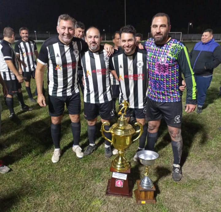 Torneo Senior de Fútbol CENTRAL GOYA EN + 40 Y HURACAN EN 45 SE CONSAGRARON CAMPEONES DE VETERANOS