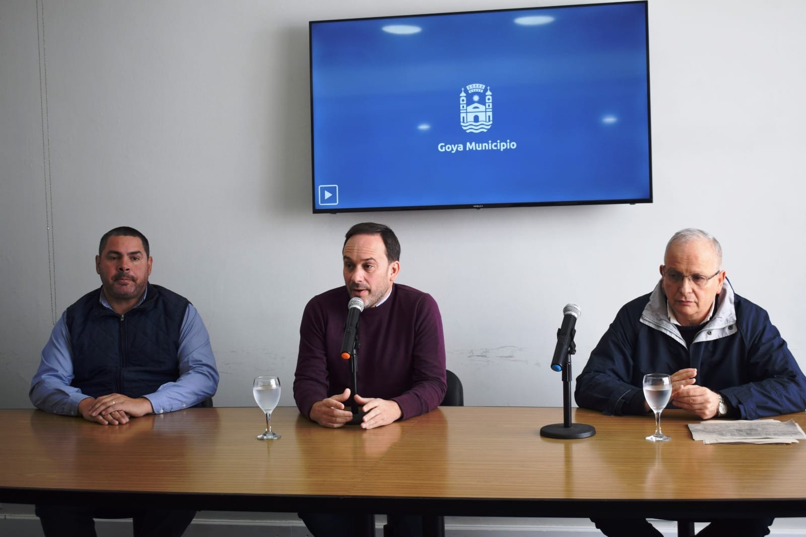 CONFERENCIA DE PRENSA: EL INTENDENTE DE GOYA HABLARÁ SOBRE TEMAS ECONÓMICOS Y LA CARRERA ROSA SOLIDARIA