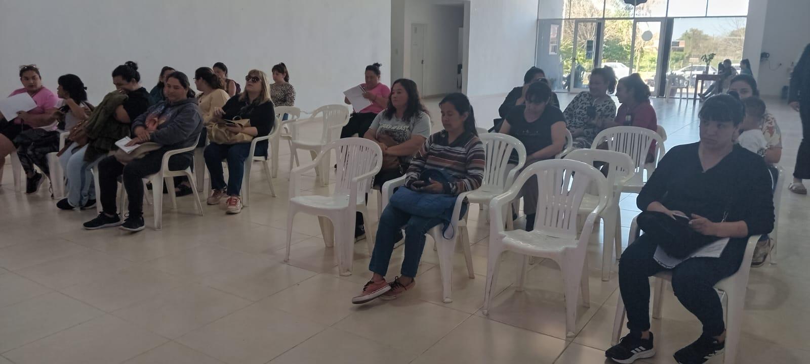 CONSEJO PROVINCIAL DE LA MUJER Y MUNICIPALIDAD DE GOYA SE UNEN PARA POTENCIAR NEGOCIOS FEMENINOS CON MICROCRÉDITOS