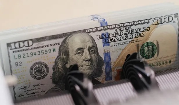 Dólar disparado: bancos piden "responsabilidad democrática" tras las declaraciones de Milei