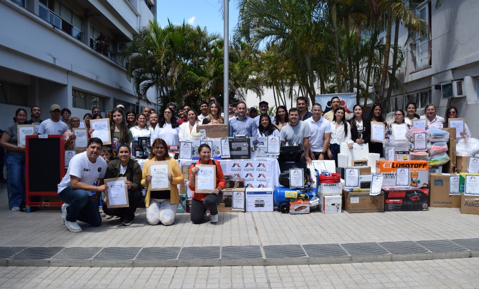 NUEVA ENTREGA DE HERRAMIENTAS DEL PROGRAMA “EMPRENDEDORES GOYANOS”