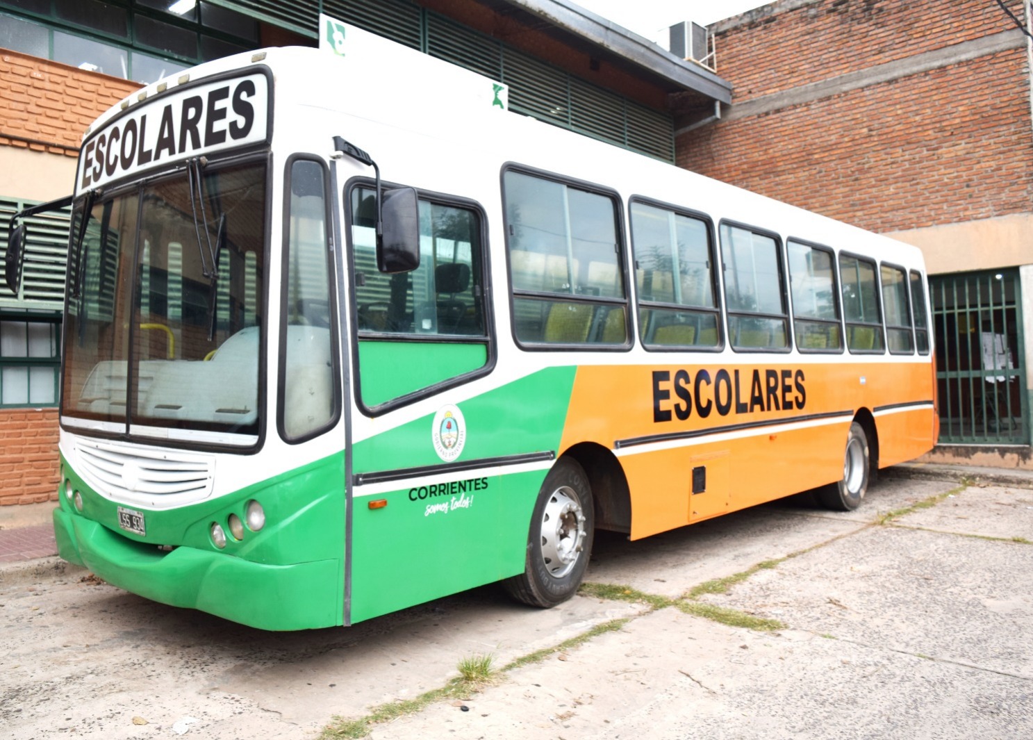 LA ESCUELA TÉCNICA PINAROLI RECIBIÓ UN COLECTIVO QUE POTENCIARÁ LA FORMACIÓN DE SUS ESTUDIANTES