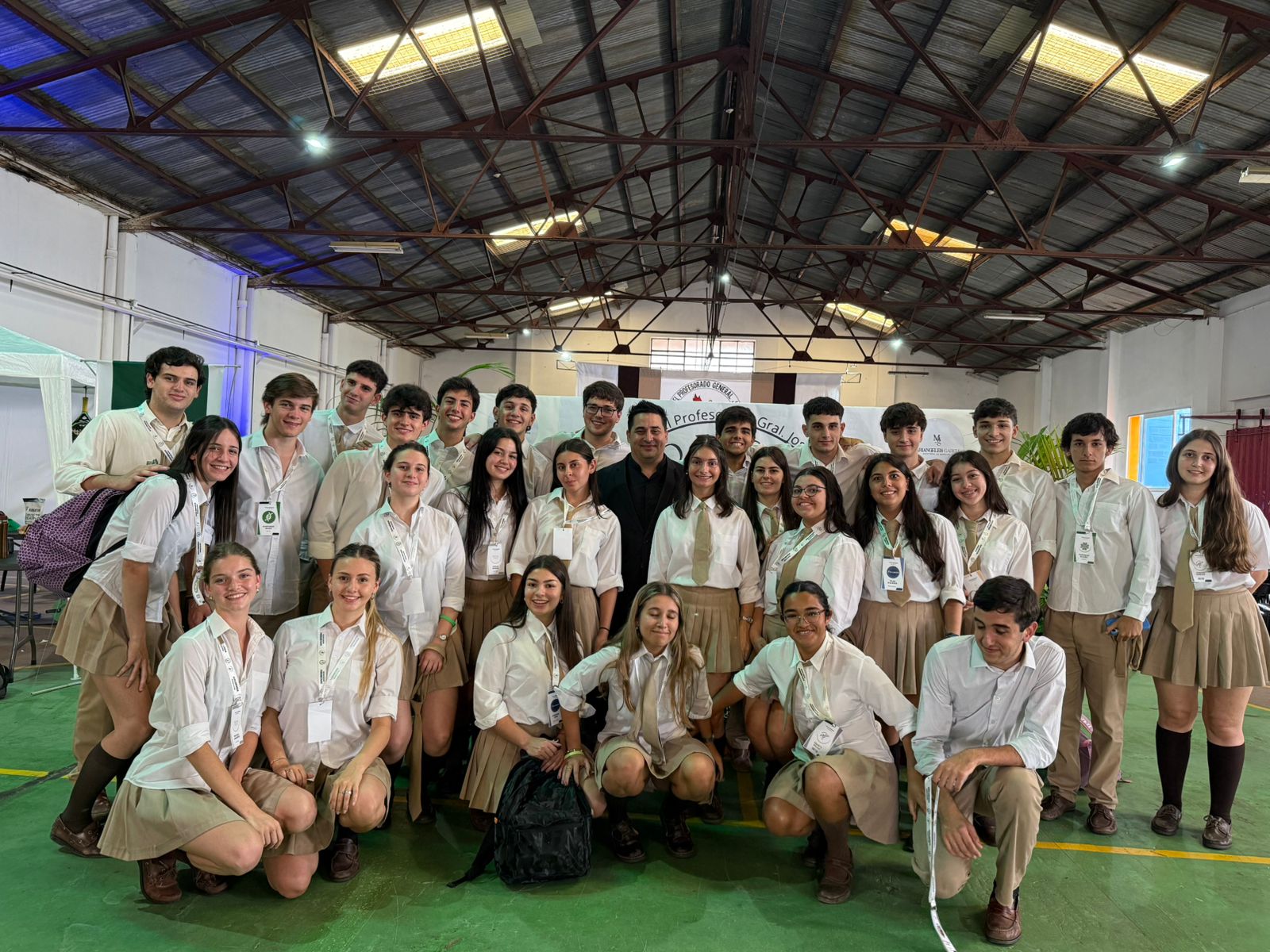 LA EXPO EMPRESA DEL INSTITUTO SAN MARTÍN: UN PUENTE ENTRE LA EDUCACIÓN Y EL MUNDO EMPRENDEDOR