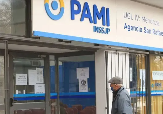 Crece el escándalo por las denuncias de corrupción en el PAMI