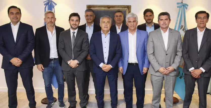Javier Milei se reúne con Gobernadores de Juntos Por el Cambio para negociar el Presupuesto 2025