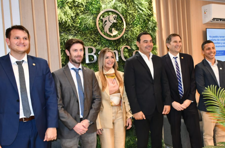 VALDÉS Y AUTORIDADES DEL BANCO INAUGURARON UN SECTOR EXCLUSIVO EN EL AEROPUERTO