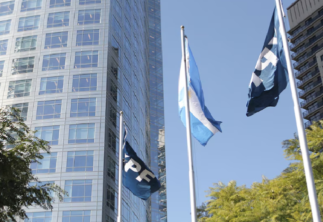 HORAS DECISIVAS: SE DEFINE EN NUEVA YORK SI EL ESTADO DEBE ENTREGAR LAS ACCIONES DE YPF