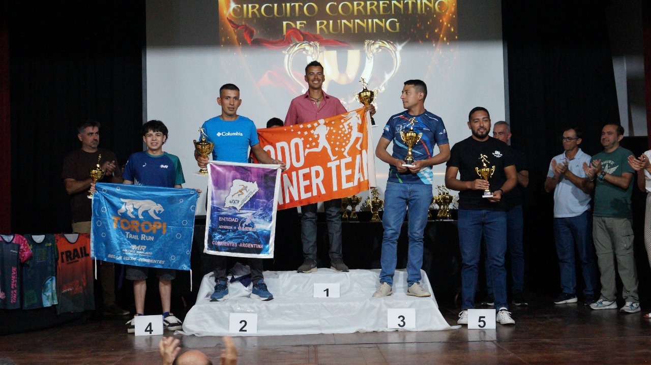 CIRCUITO CORRENTINO DE RUNNING: LOS RUNNER GOYANOS SERGIO PÉREZ Y KARINA DAVETA CONSAGRADOS COMO LOS MEJORES EN LA DISTANCIA DE 21K