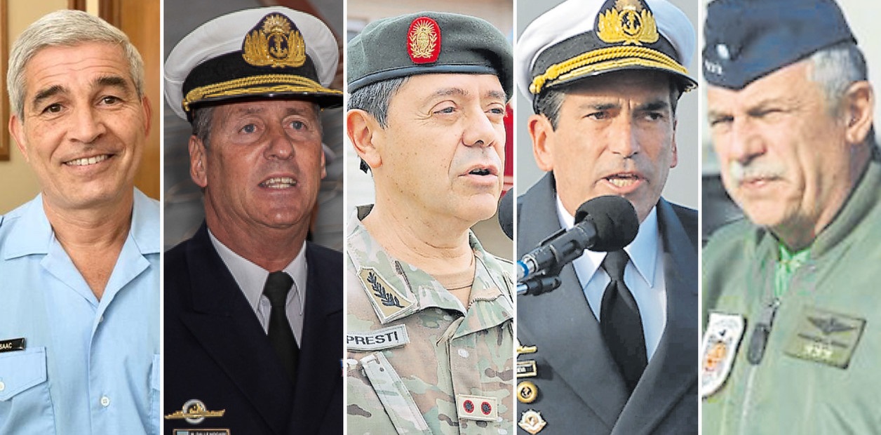 Milei pasó a retiro a 22 generales y nombró a Presti como jefe del Ejército 