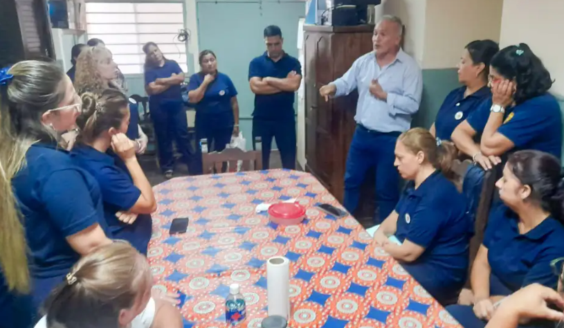 Crisis en escuelas de Corrientes: SUTECO denuncia que docentes piden donaciones ante la falta de alimentos