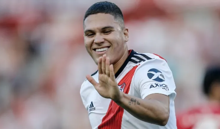 Juanfer Quintero se suma a River: viaja a Argentina para firmar contrato