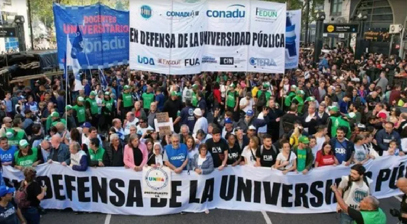 Marcha Federal Universitaria: un día antes de la movilización, el Gobierno anunció un nuevo ajuste a universidades