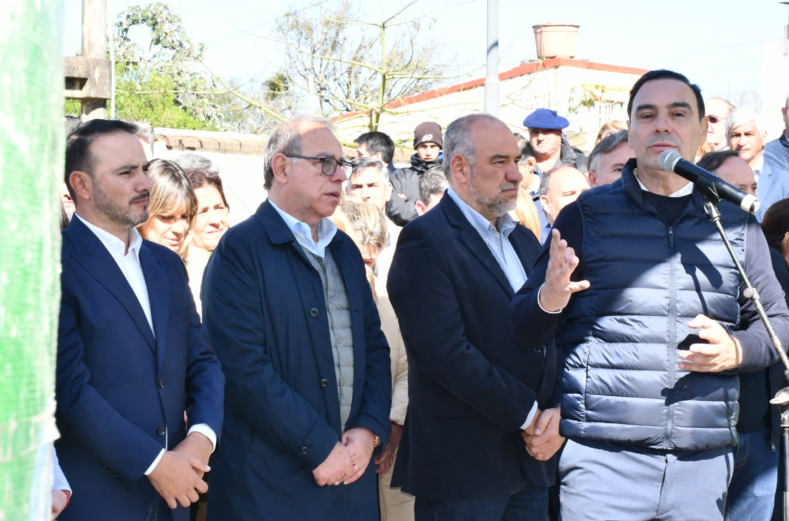 VALDÉS INAUGURÓ OBRAS FUNDAMENTALES DE URBANIZACIÓN EN LOS BARRIOS CONCEPCIÓN E INDEPENDENCIA
