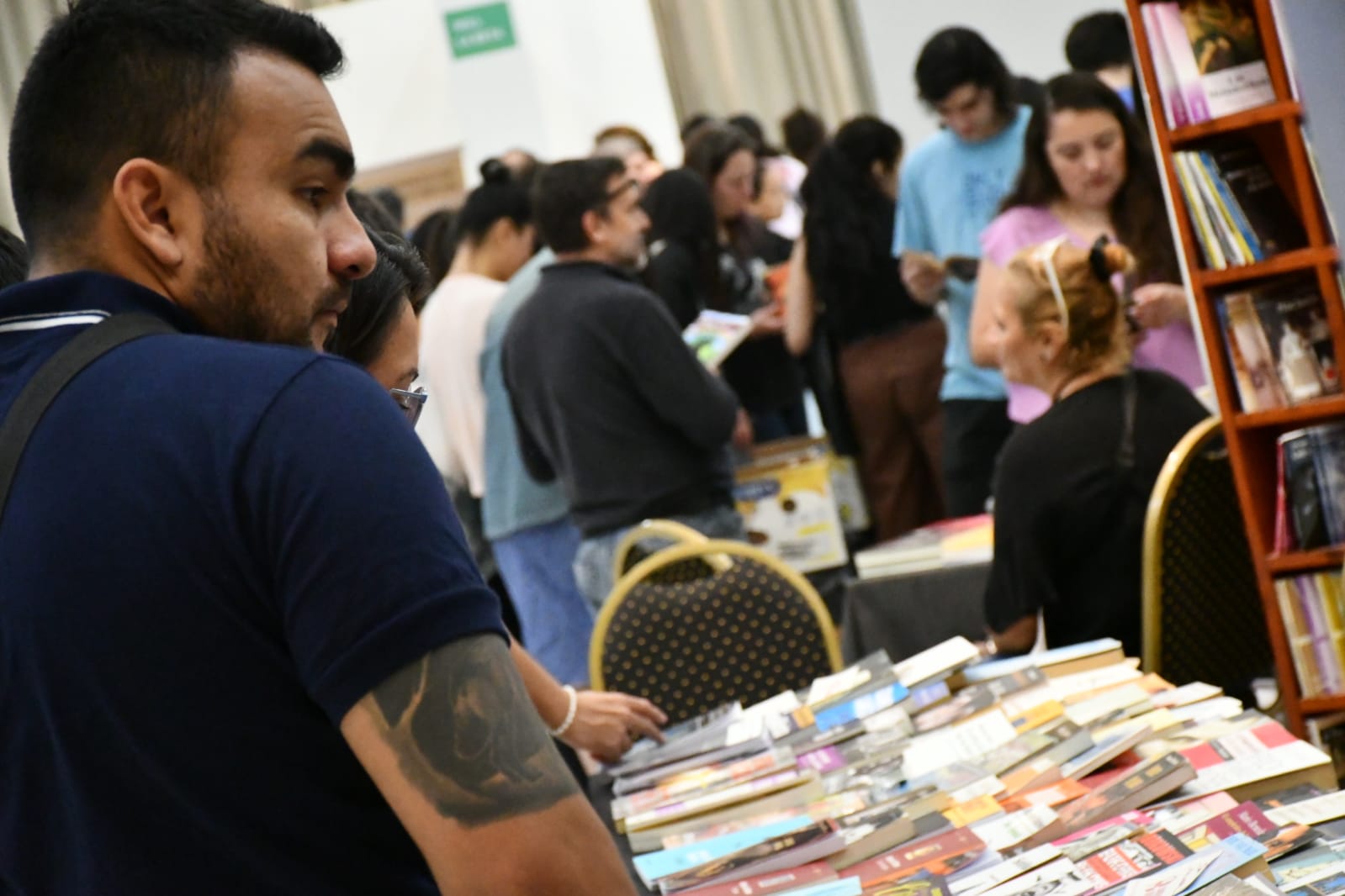 AVÍO DEL ALMA" CON LOS DE IMAGUARÉ Y UNA MULTITUD CERRÓ EXITOSAMENTE LA XIV FERIA DEL LIBRO DE CORRIENTES