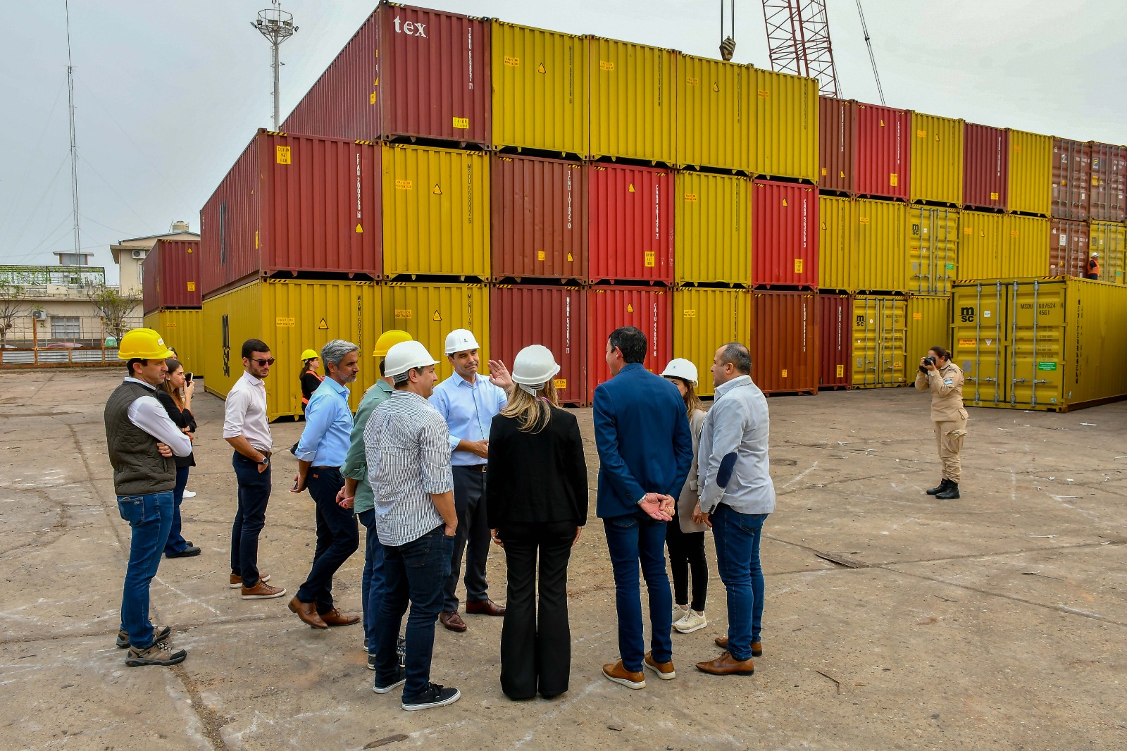  CORRIENTES SE POSICIONA AL MUNDO VALDÉS SUPERVISÓ EL MOVIMIENTO DE CONTENEDORES CON MADERA QUE COMIENZA A EXPORTARSE A AUSTRIA Y BÉLGICA