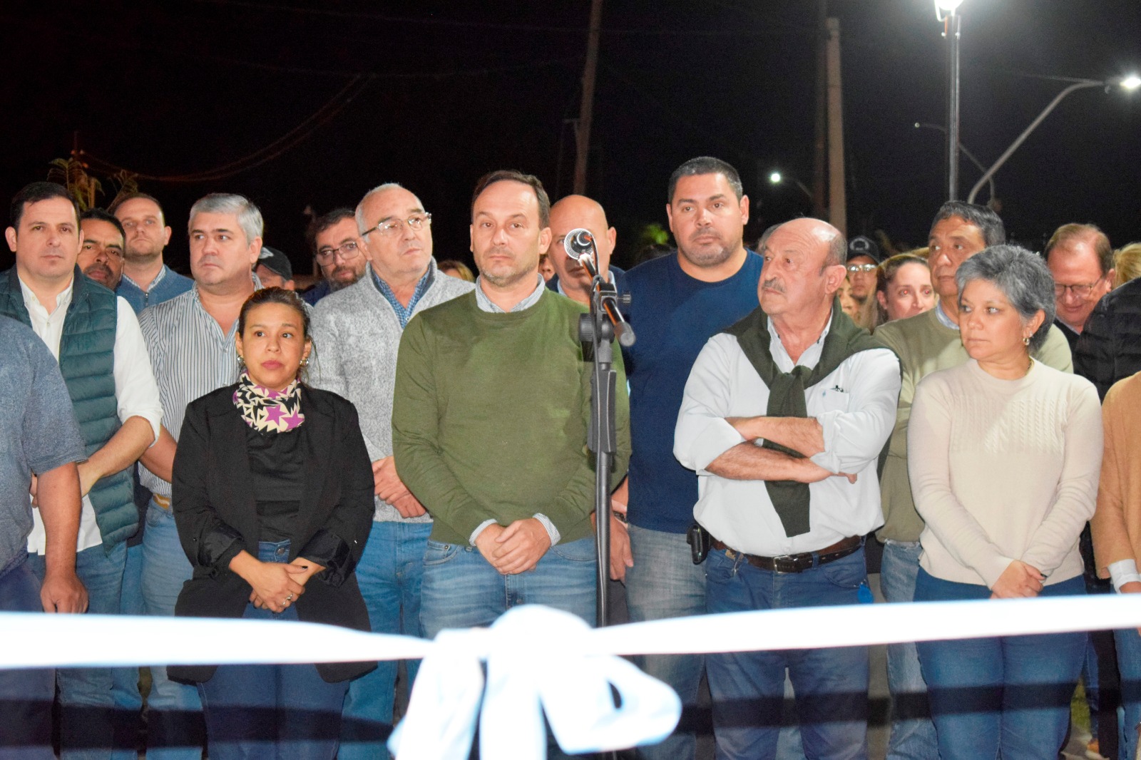 EL INTENDENTE HORMAECHEA PRESIDIÓ LA INAUGURACIÓN DE LAS OBRAS EN EL POLIDEPORTIVO DEL BARRIO SARMIENTO