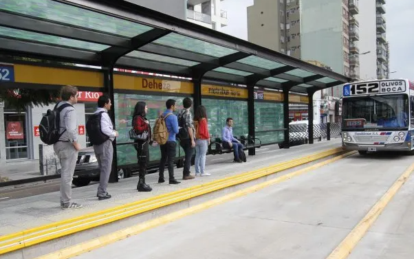 Paro de colectivos: UTA confirmó la medida de fuerza y apuntó contra el Gobierno