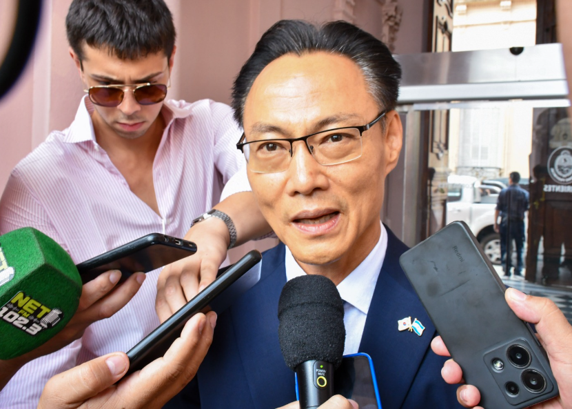 VALDÉS RECIBIÓ AL EMBAJADOR DE COREA EN CASA DE GOBIERNO