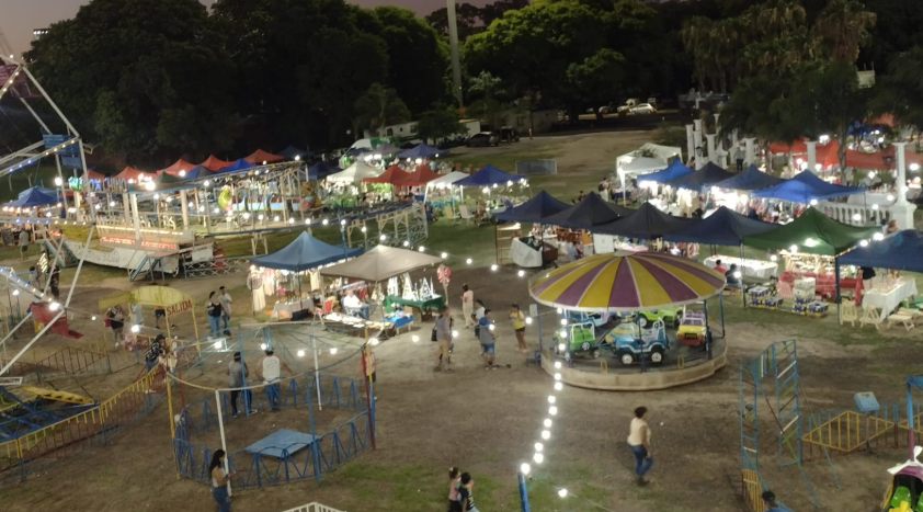Las Ferias de Emprendedores recibieron numerosos visitantes    Con gran concurrencia de público se realizaron las Ferias de Emprendedores del Ministerio de Desarrollo Social este domingo 22, en el Paseo Iberá, en el Parque el Eucaliptal del barrio San Ger