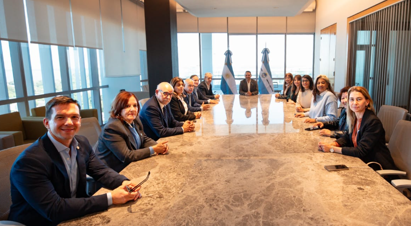 CORRIENTES EXHIBIÓ ANTE SENADORES NACIONALES SUS POTENCIALES TURÍSTICOS