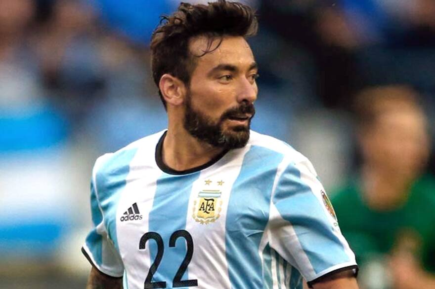 Preocupación por Pocho Lavezzi: fue internado en Punta del Este por una herida