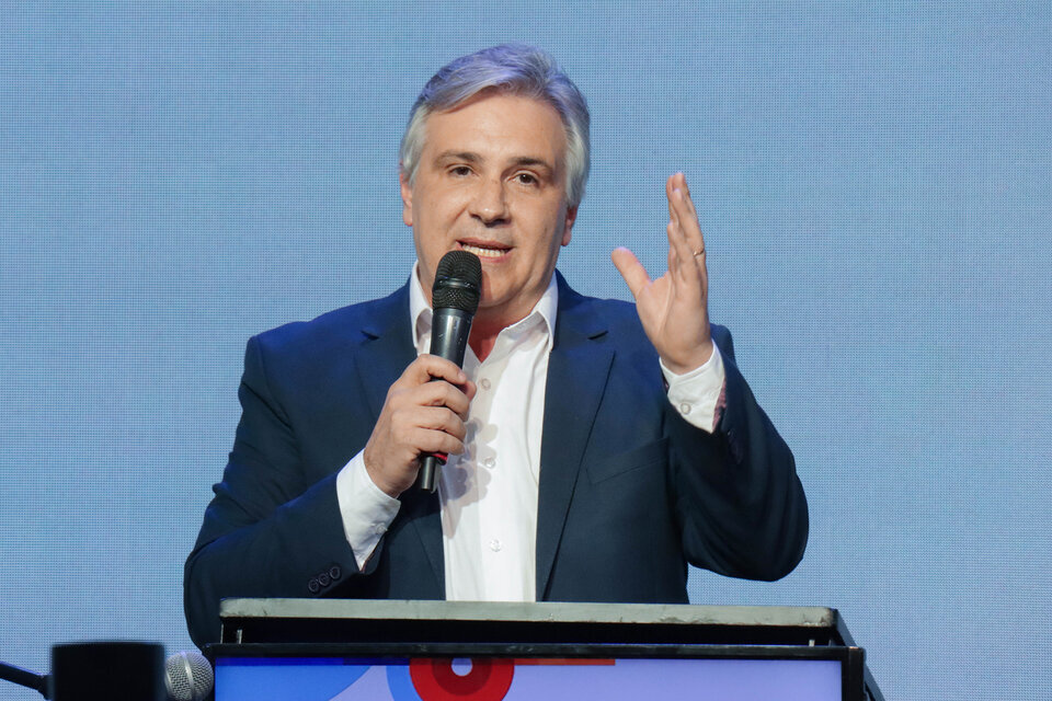 Martín Llaryora: "Falta que el Presidente le pegue al Chapulín Colorado"
