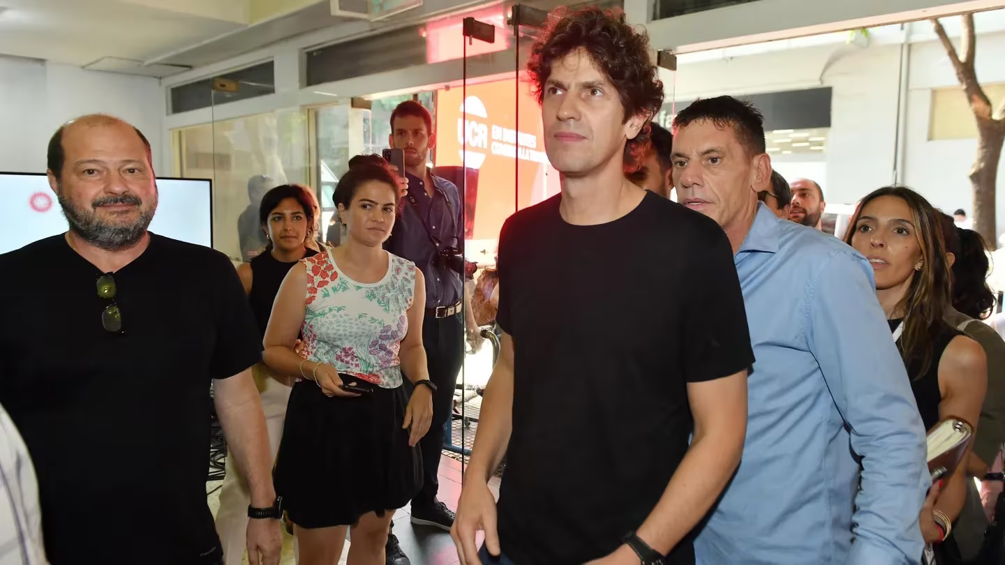 Martín Lousteau fue elegido como el nuevo presidente de la UCR