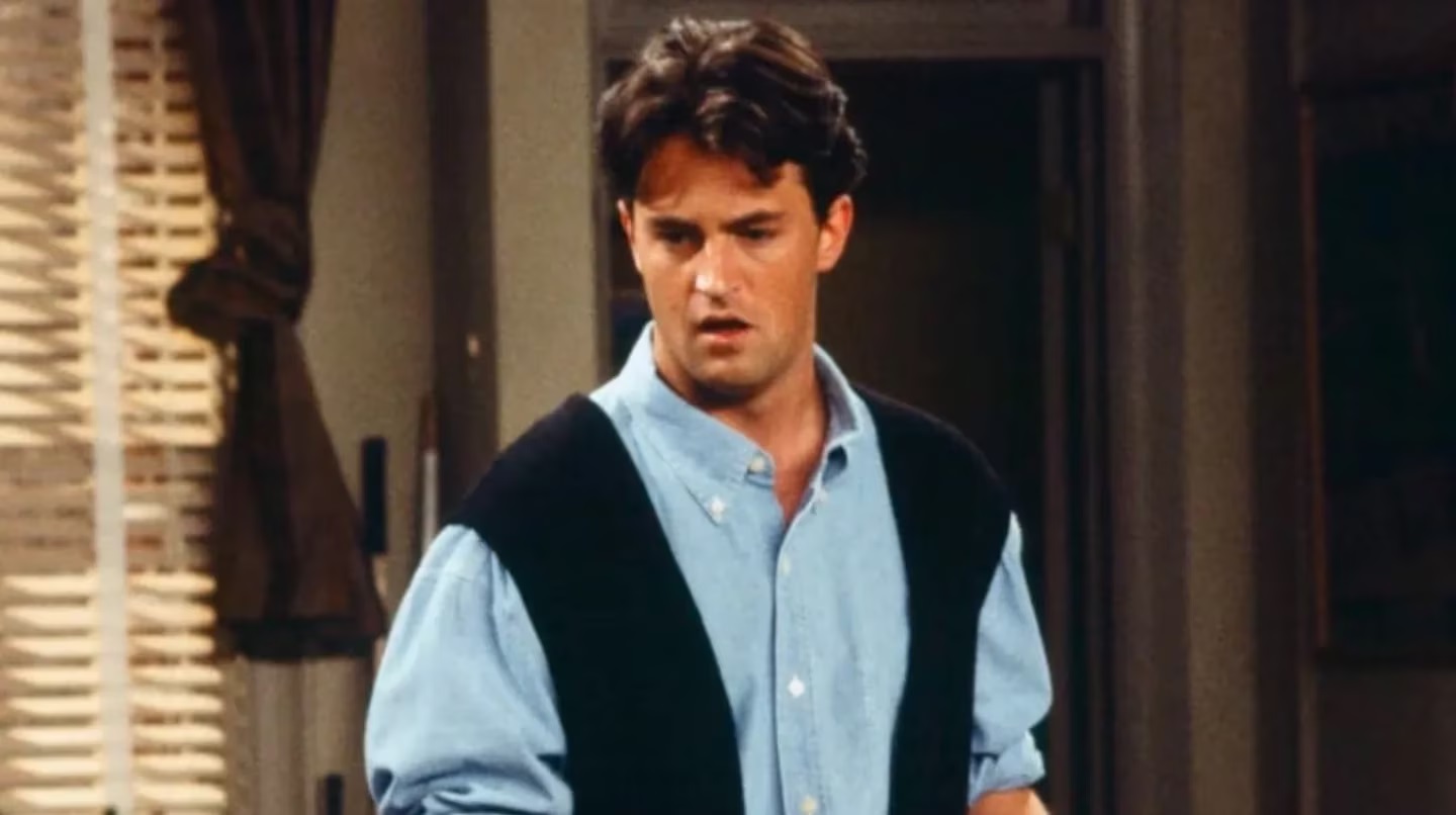 Murió Matthew Perry, el eterno Chandler de Friends que superó el infierno de las adicciones y era amado por los fans