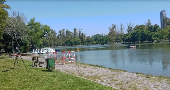 Quién era el hombre que murió tras tirarse a nadar a los Lagos de Palermo