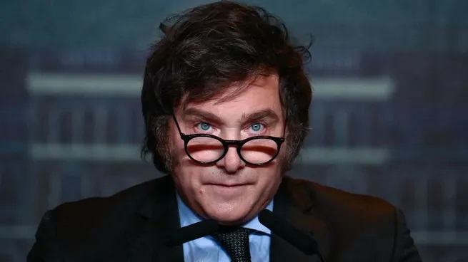 Javier Milei criticó el aumento a los diputados y apuntó: "Muchísima gente la pasa peor con mucho menos"
