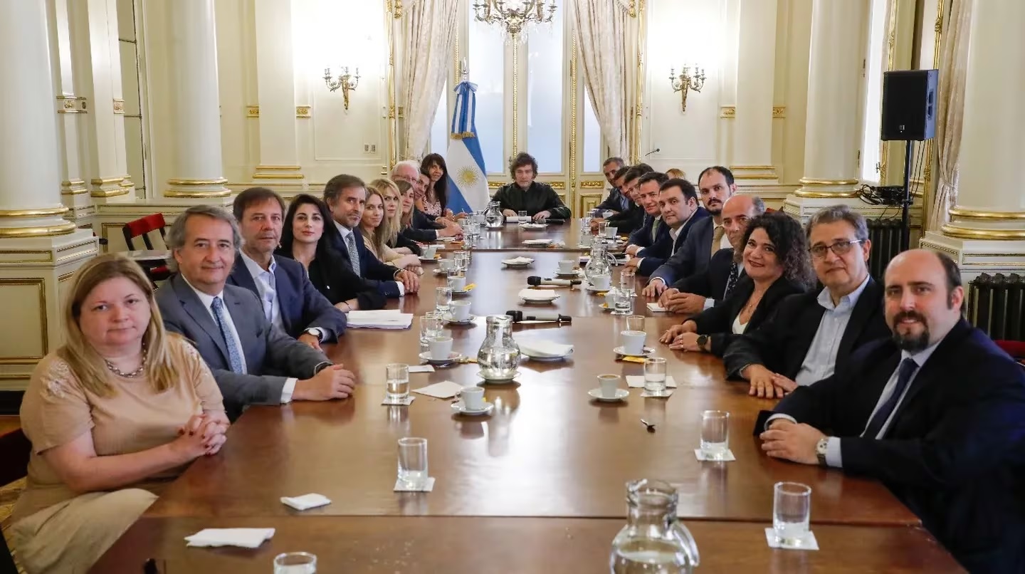 Javier Milei enviará el DNU al Congreso pese al fallo que suspendió la aplicación de las reformas laborales