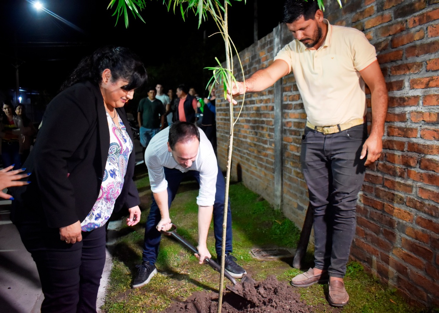 INAUGURARON NUEVO PAVIMENTO EN BARRIO SARGENTO CABRAL: UN LOGRO COMPARTIDO POR LA COMUNIDAD