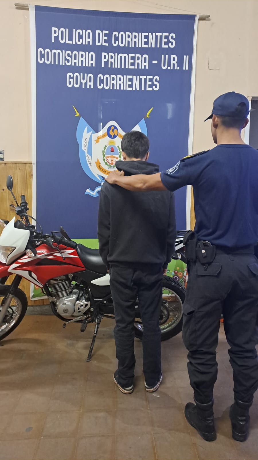 COMISARÍA 1RA RECUPERÓ MOTOCICLETA ROBADA