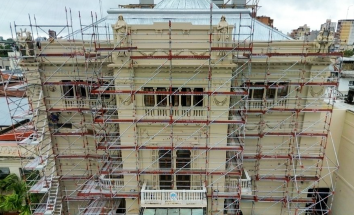VALDÉS INFORMÓ LA FINALIZACIÓN DE LAS OBRAS EN EL INTERIOR DEL TEATRO VERA