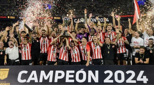 Estudiantes de La Plata sumó un nuevo título: goleó a Vélez y se coronó en el Trofeo de Campeones