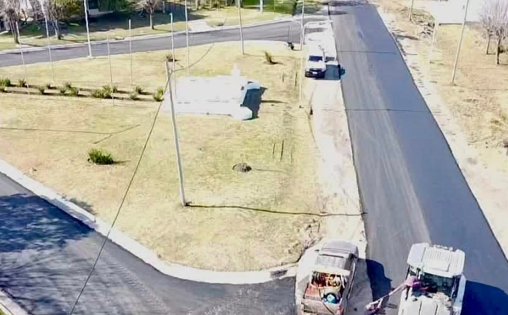 VALDÉS RECORRIÓ OBRAS DE INFRAESTRUCTURA URBANA EN SAUCE