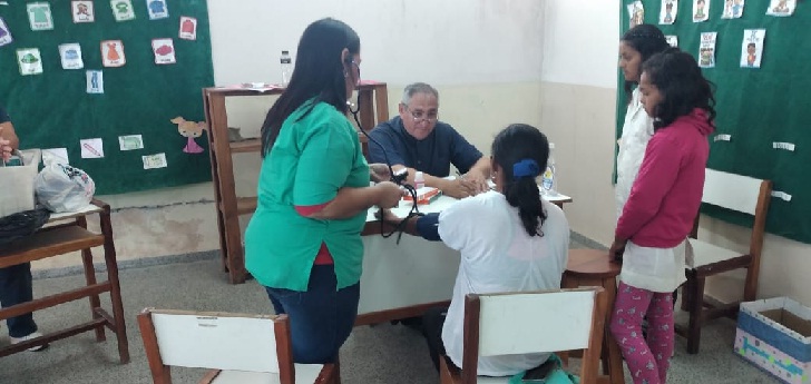 Operativos médicos en la zona rural.