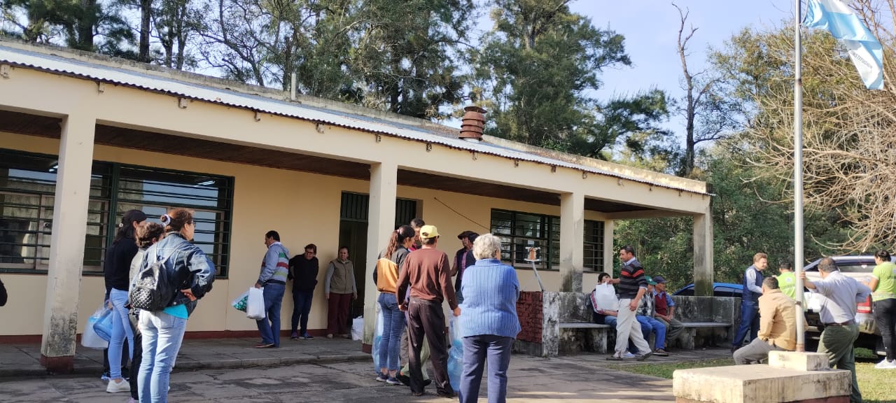 25 FAMILIAS RURALES FUERON ATENDIDAS POR LA MUNICIPALIDAD