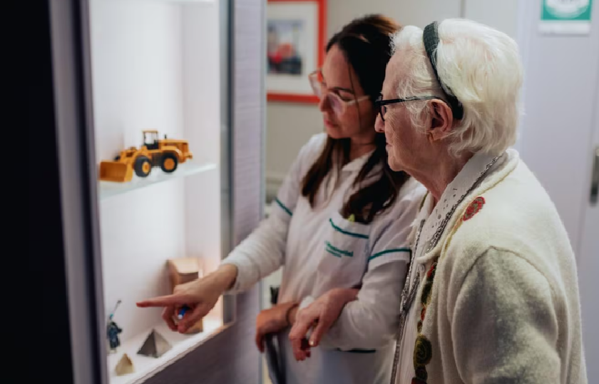 DEMENCIA Y VÍNCULOS FAMILIARES: POR QUÉ MUCHAS PERSONAS DEJAN DE VISITAR A SUS SERES QUERIDOS