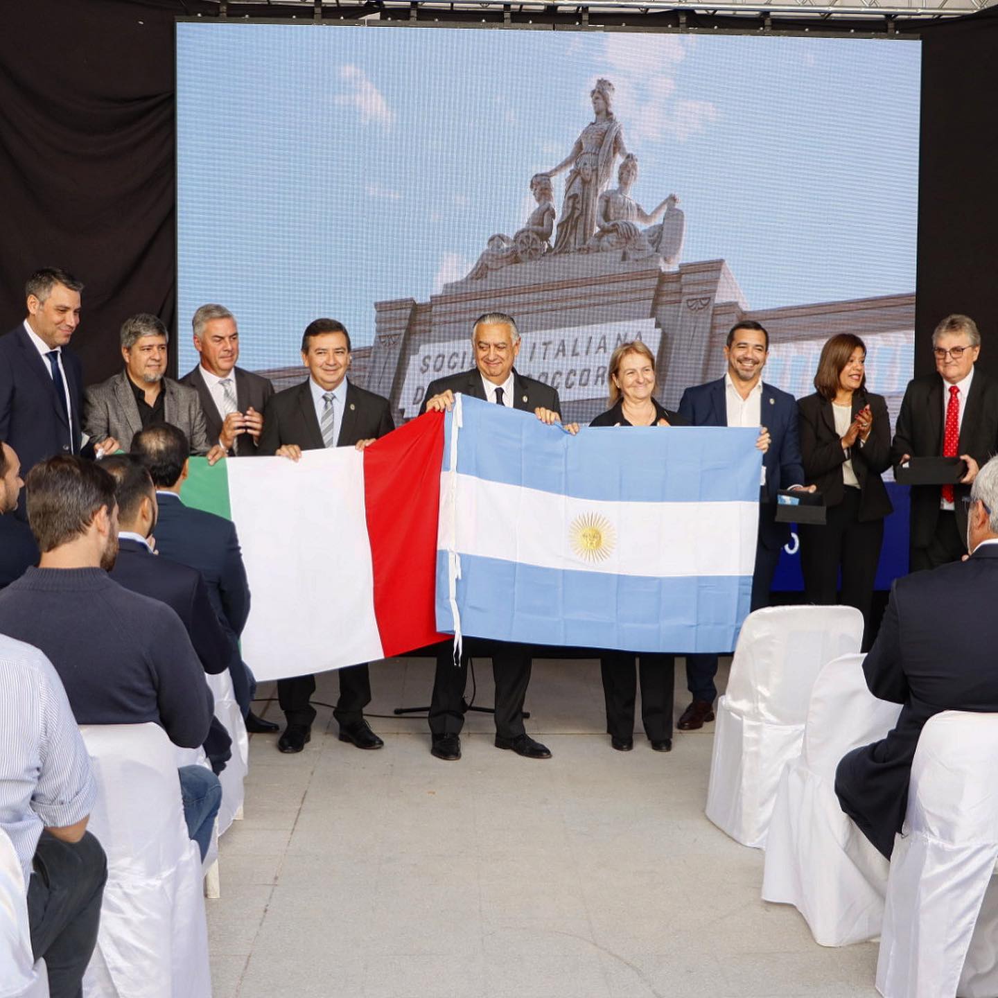 SOCIEDAD ITALIANA: UN PORTENTO ACTUAL QUE DESAFIO LOS LIMITES DE LA ARQUITECTURA EN LA GOYA DEL 1895