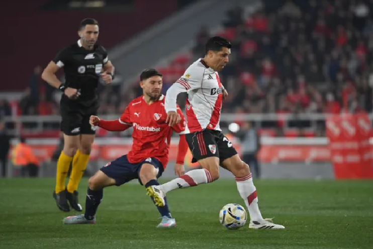EN UN CLÁSICO CON POLÉMICAS, INDEPENDIENTE Y RIVER EMPATARON 0-0 EN AVELLANEDA