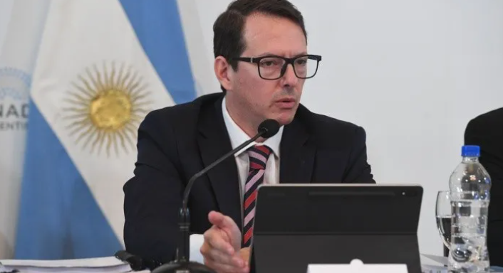 El Gobierno defendió el Presupuesto y ratificó que no habrá endeudamiento en 2025: "El equilibrio fiscal es innegociable"