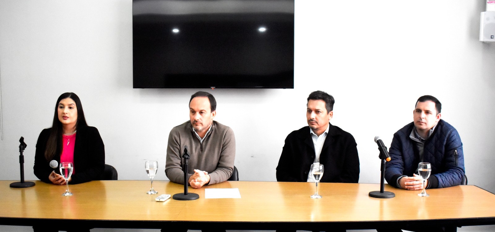 FORTALECIENDO A LOS EMPLEADOS: MUNICIPALIDAD DE GOYA IMPLEMENTA PROGRAMA DE PREVENCIÓN DE CONSUMOS PROBLEMÁTICOS