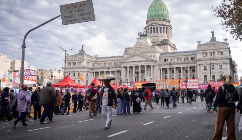 Multitudinario: Ni Una Menos marchó al Congreso, en medio de la conmoción por Agostina Vega