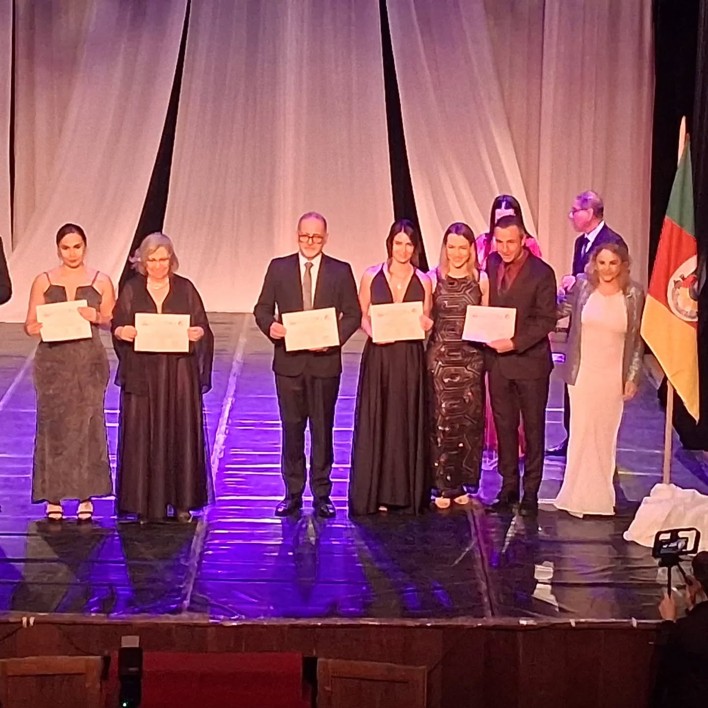 ARBRA DISTINGUIÓ A GOYANOS DESTACADOS EN EL ÁMBITO DEL ARTE Y LA CULTURA