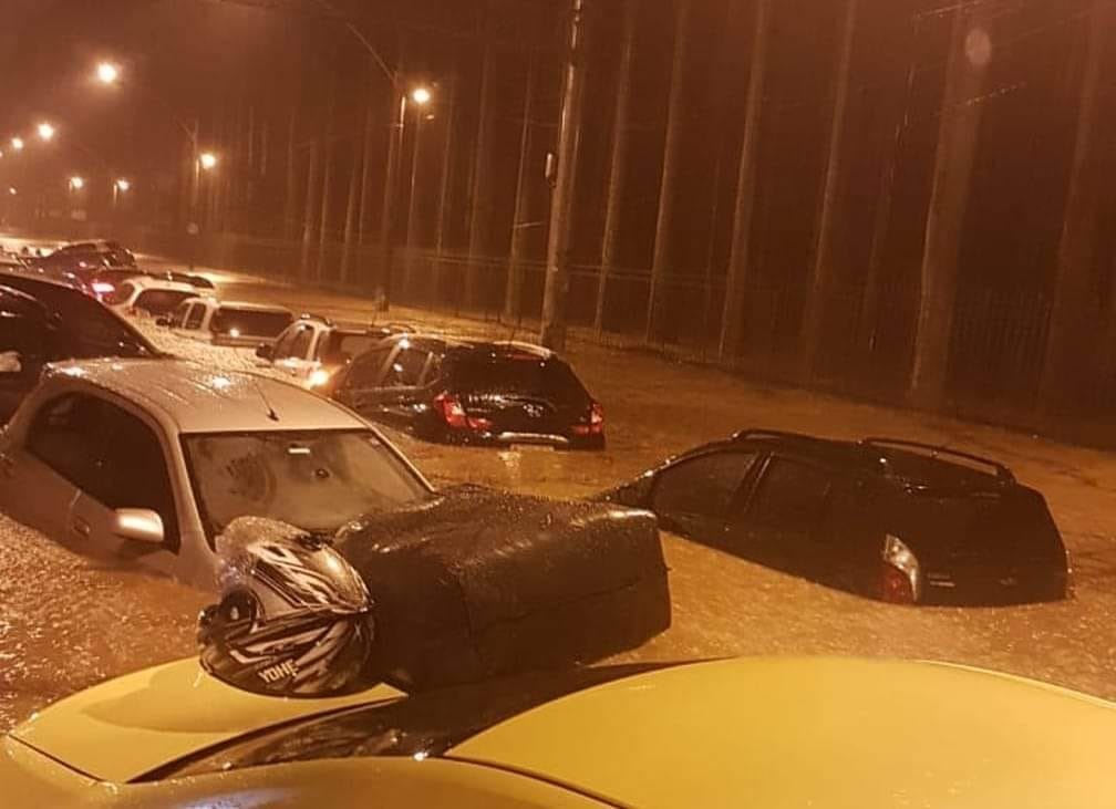 Alerta máxima por el fuerte temporal en Río de Janeiro: hay 11 muertos y una mujer desaparecida