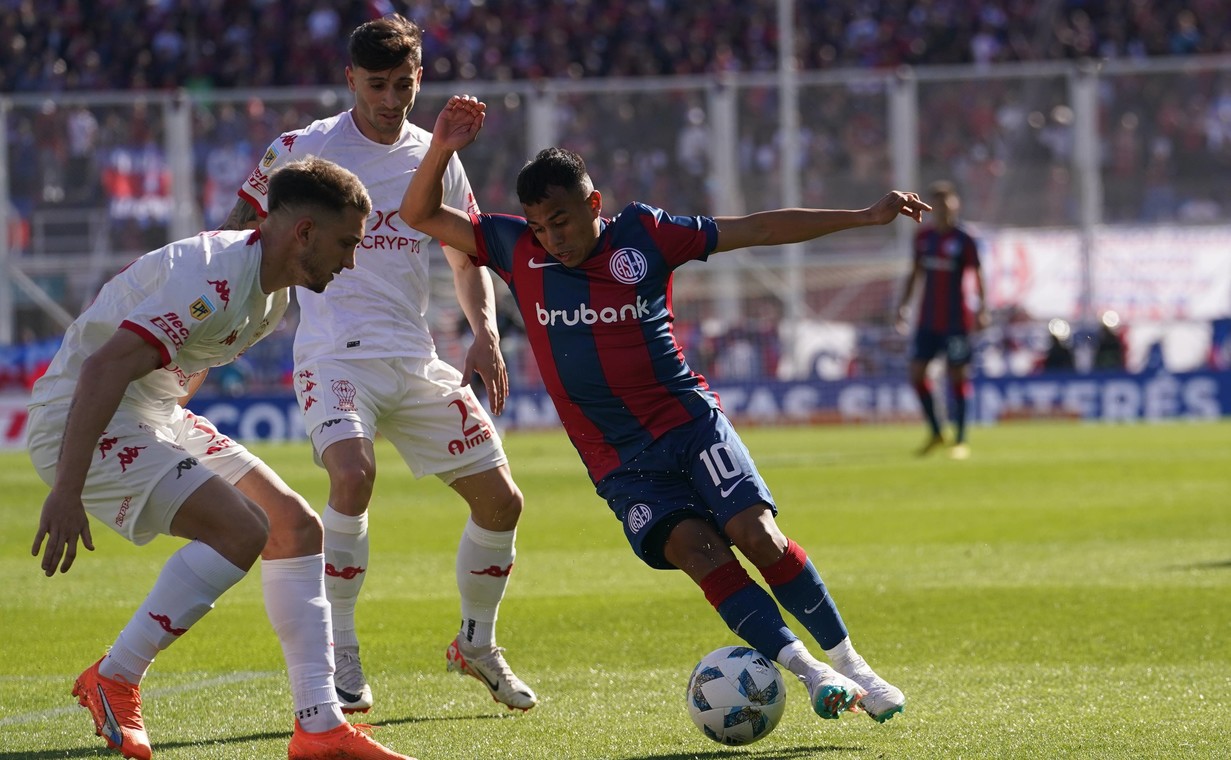 Huracán sacó un punto para seguir arriba y San Lorenzo no levanta en la Liga Profesional