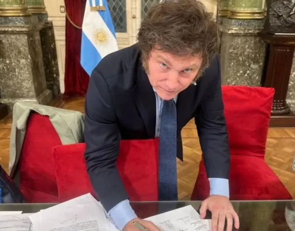 Javier Milei designó por decreto a los integrantes del "Consejo de Mayo"